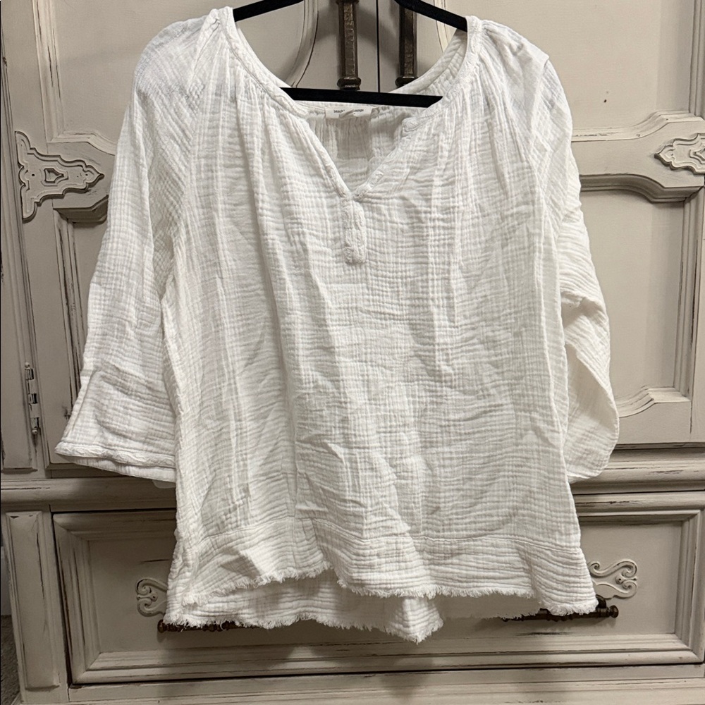 beachlunchlounge White Textured Blouse